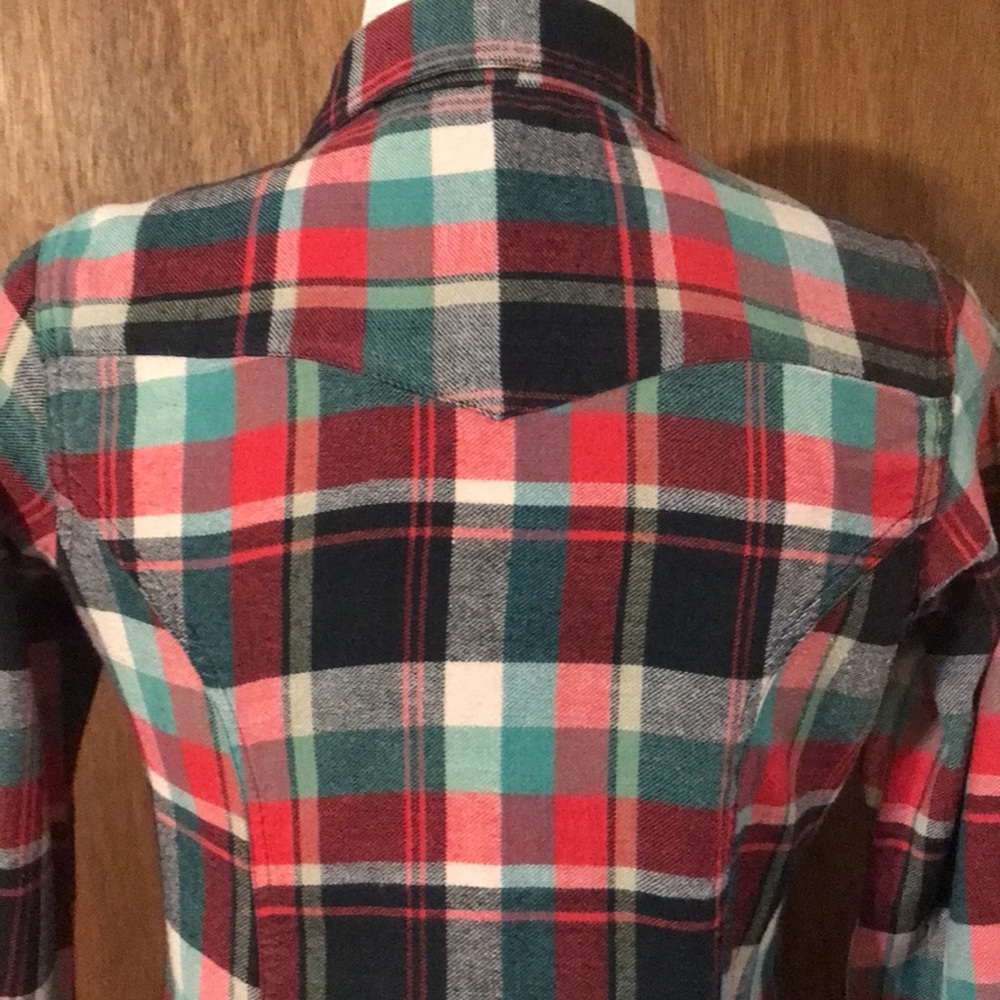 PASSPORT 3/4 Roll Sleeves Plaid Button Down Shirt - Picture 7 of 13